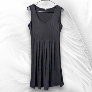 Black Sleeveless Pleated Midi Dress – Stretchy & Flowy (M)